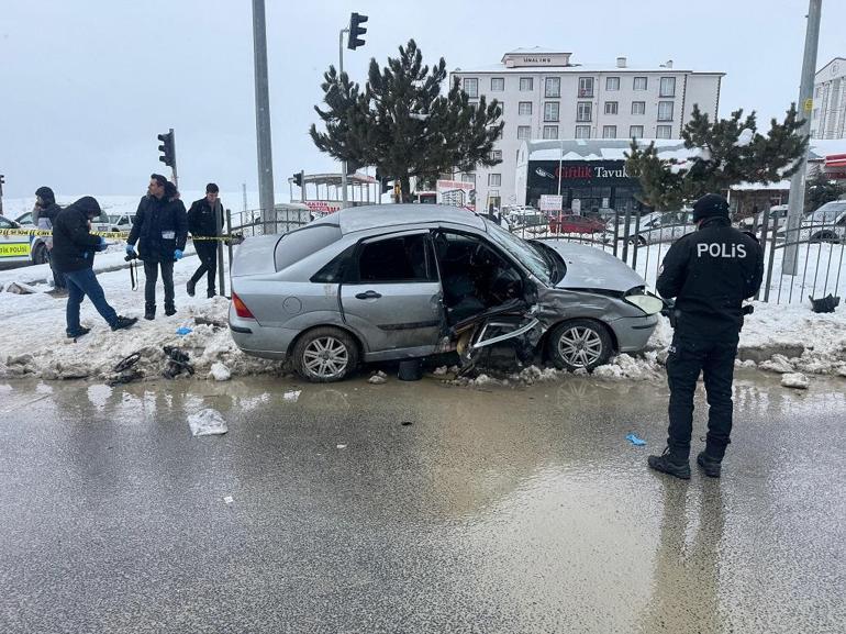Yozgat’ta iki otomobil çarpıştı: 1 ölü, 1 yaralı