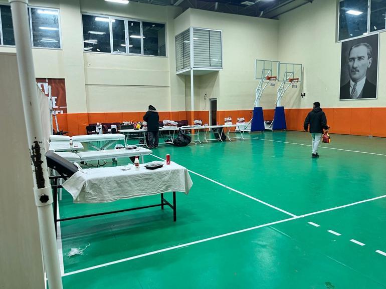 Fethiye’de spor salonu Galatasaray’ın soyunma odası oldu