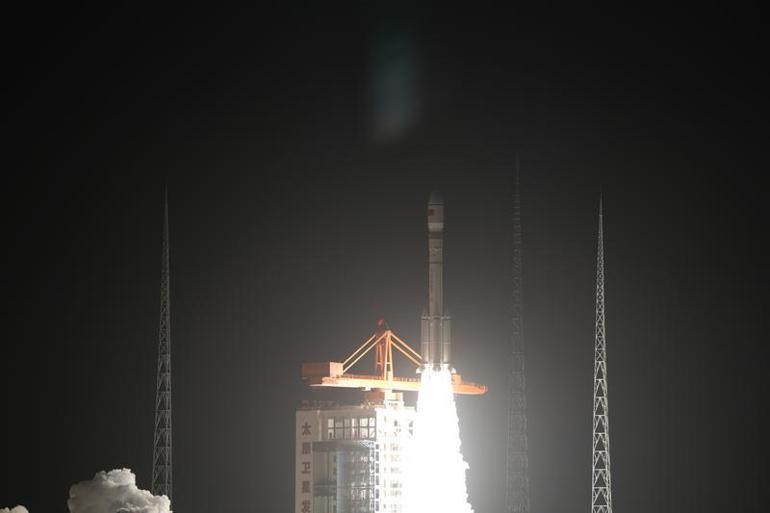 Çin ‘Yaogan-50 01’ uzaktan algılama uydusunu uzaya gönderdi