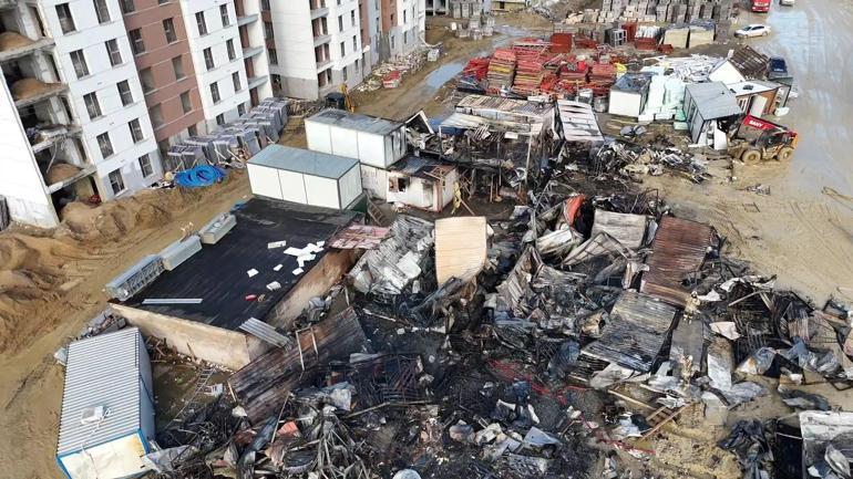 Arnavutköy’de işçi konteynerlerinde yangın söndürüldü