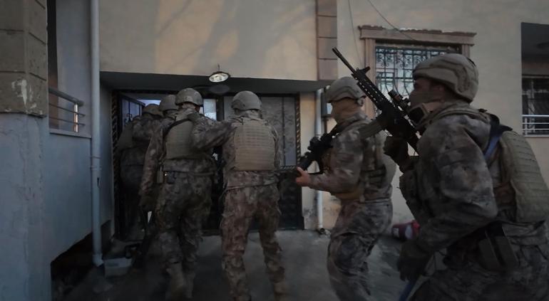 Iğdırda polisten torbacı operasyonu: 11 gözaltı