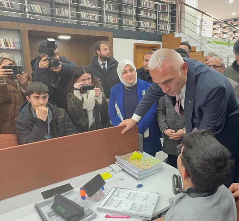 Bakan Ersoy: Turizm gelirinin 5 katı yükselişi, bir başarı öyküsü