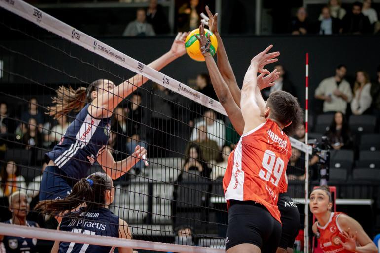 Eczacıbaşı Dynavit - Olympiacos Piraeus: 3-0