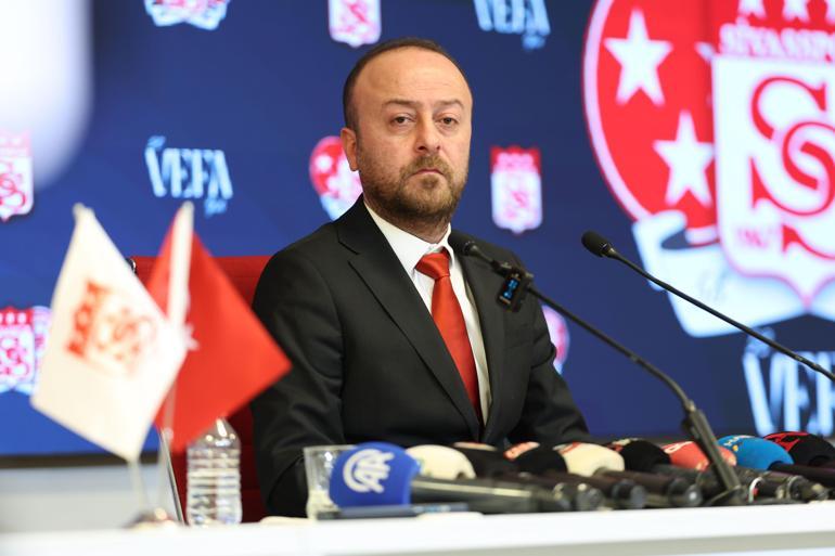 Sivasspor Başkanı Özçoban: Transfer tahtasını açıp, Sivassporu hak ettiği yere getireceğiz