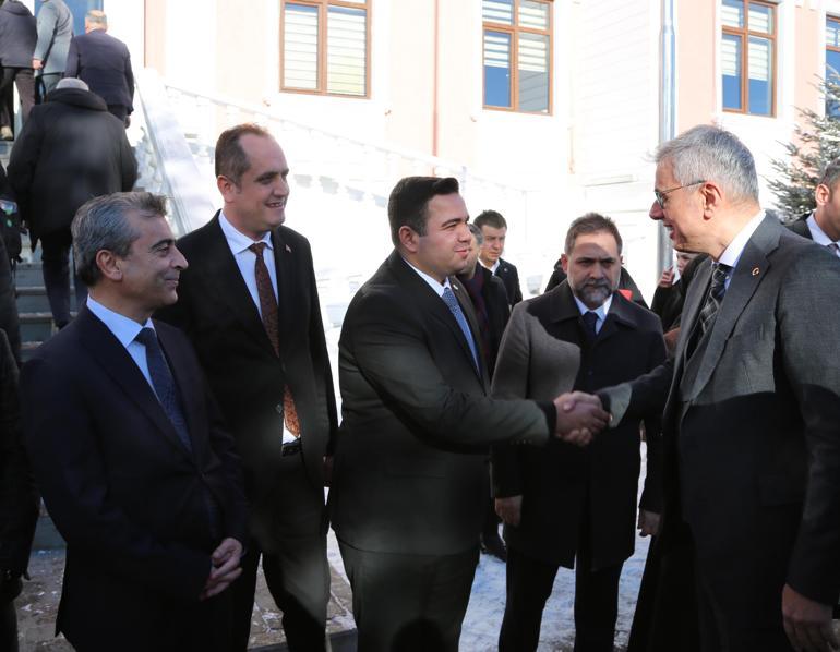 Bakan Memişoğlu: Milletimize hizmet için gece gündüz çalışıyoruz