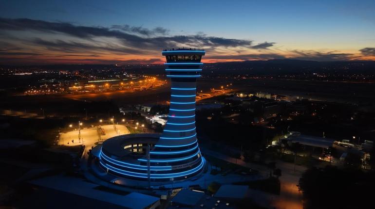 Esenboğa Havalimanının 3üncü pisti ve yeni kulesi yarın hizmete açılacak