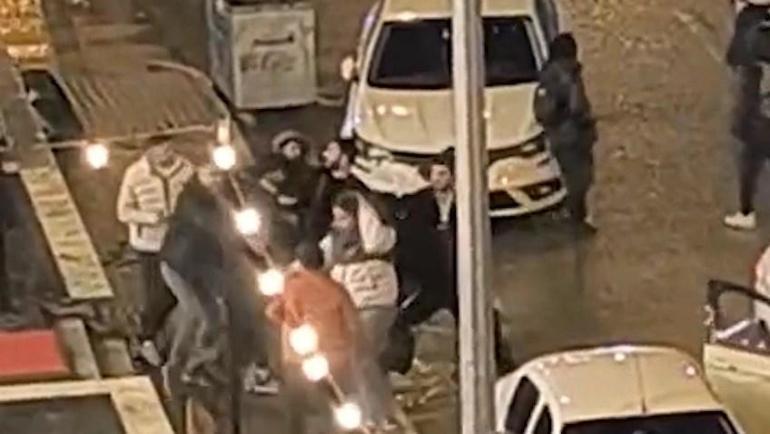 Lokanta çalışanlarıyla müşteriler arasındaki kavga kamerada