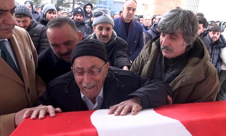 Erzurumdaki yangında ölen 2 kişi toprağa verildi