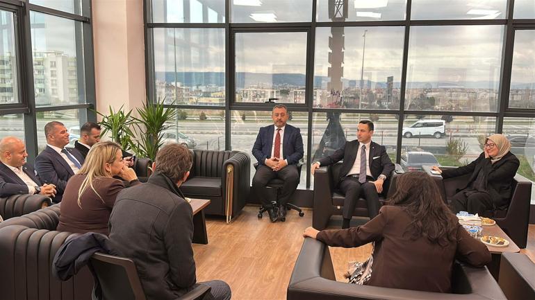 AK Partili Uygur: Çanakkale, zor zamanlarda ayağa kalkma kudretidir