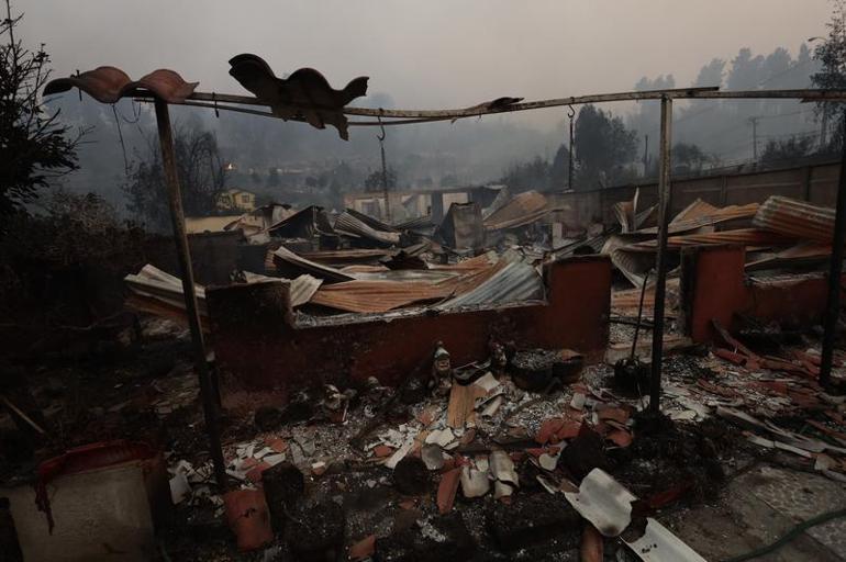 Şilide meydana gelen orman yangınlarında 18 kişi hayatını kaybetti