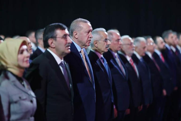 Cumhurbaşkanı Erdoğan: Bu ülkenin kaynaklarını bu ülkenin vatandaşları için kullanıyoruz