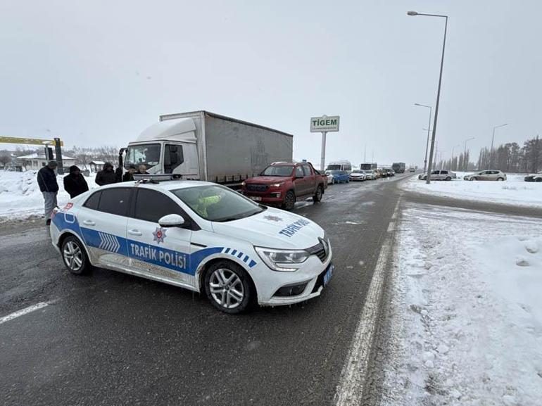 Sivas-Malatya kara yolu ulaşıma kapandı