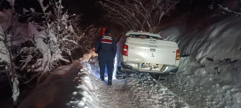 Giresun’da hayvanlarını otlatan çoban, çığ altında yaşamını yitirdi