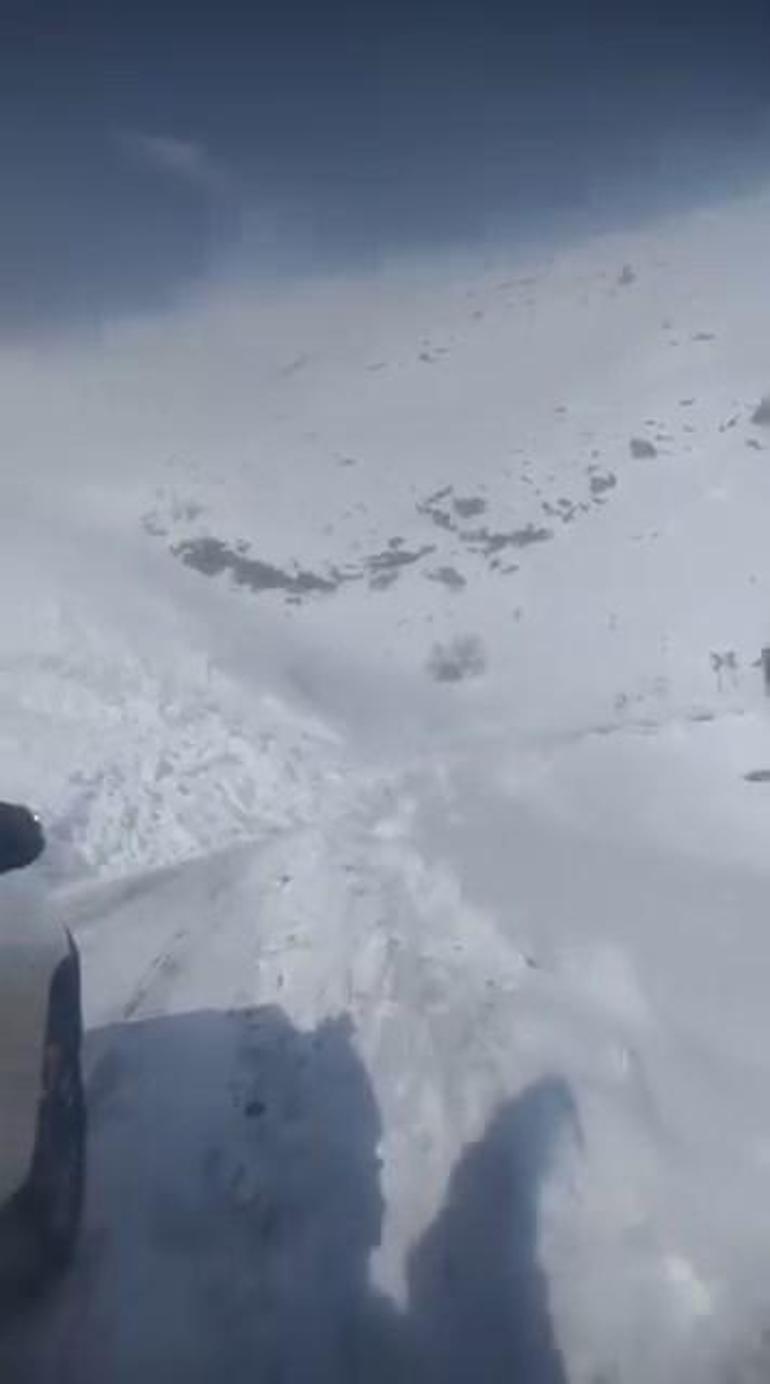 Diyarbakır’da çığ düşen mahalle yolu ulaşıma açıldı