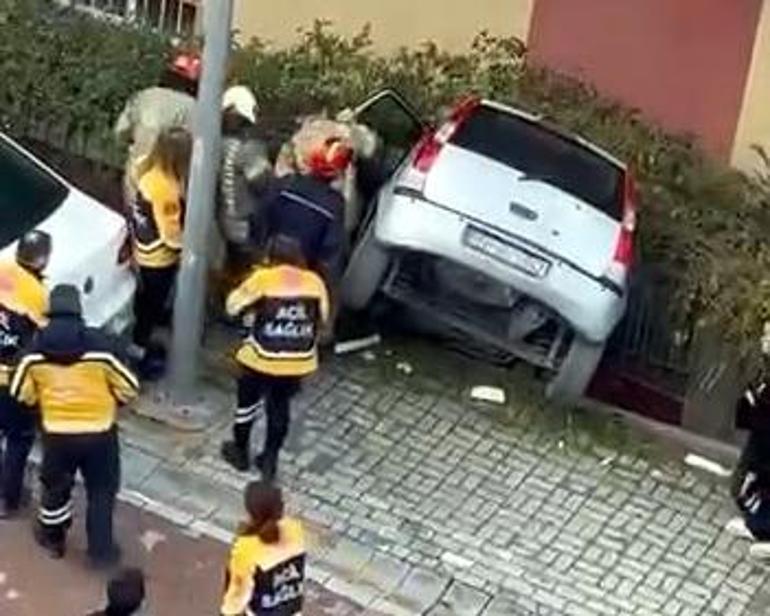 Avcılarda binanın boşluğuna düşen otomobilin sürücüsü yaralandı