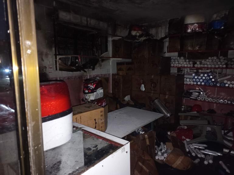 Hatayda iş yeri yangını