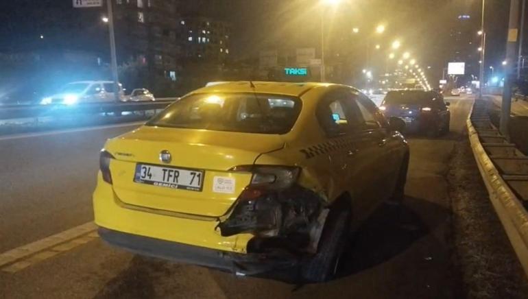 Ümraniye’de otomobil bariyerlere çarptı: 2 yaralı