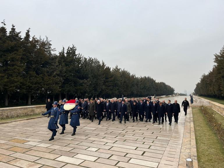 İYİ Partiden, Anıtkabire ziyaret