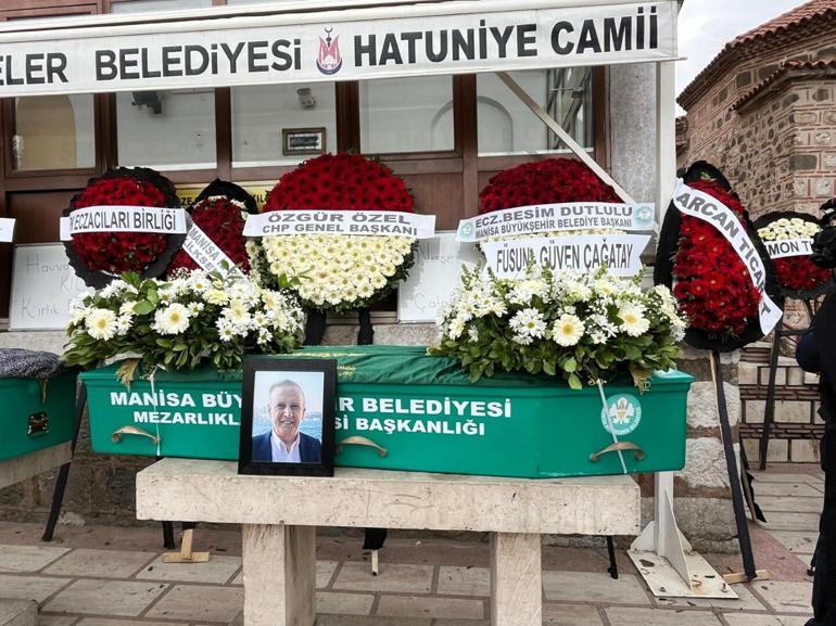 Özgür Özel, Manisada cenaze törenine katıldı