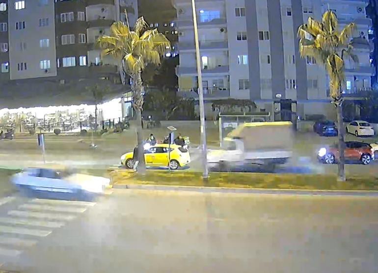 Mersin’de zincirleme kaza kamerada