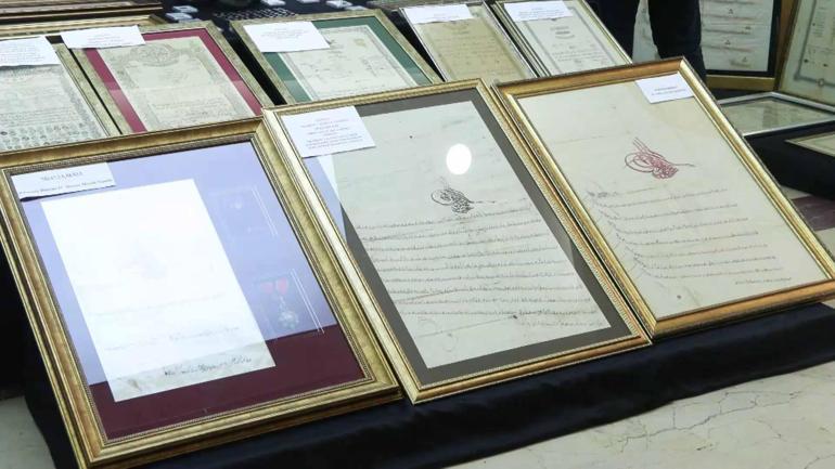 İstanbulda tarihi eser operasyonunda ele geçirilen 5 binin üzerinde eser sergilendi
