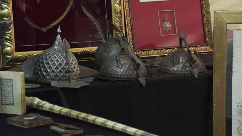 İstanbulda tarihi eser operasyonunda ele geçirilen 5 binin üzerinde eser sergilendi