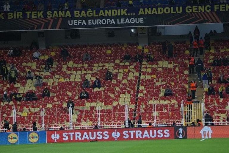 Kadıköy, Türk bayraklarıyla donatıldı