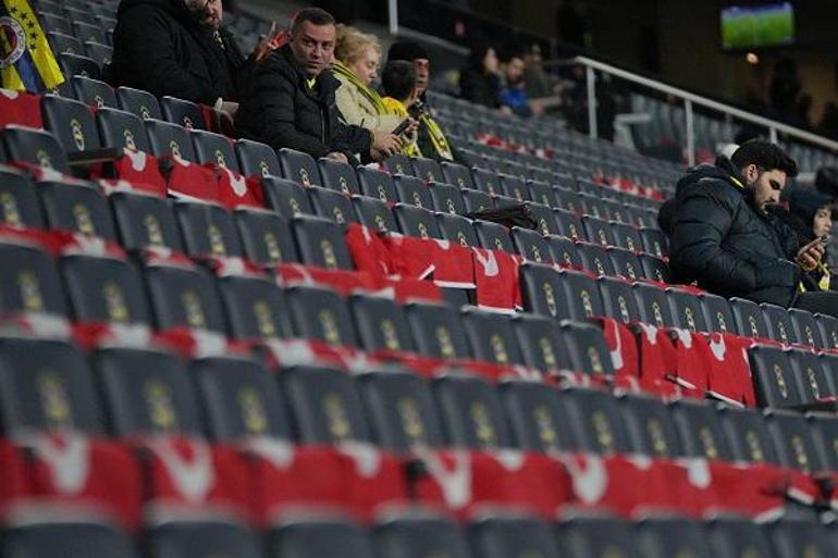 Kadıköy, Türk bayraklarıyla donatıldı