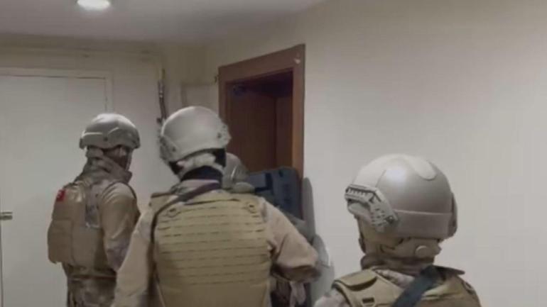 Beylikdüzünde iş yerine silahlı saldırı; 2 şüpheli tutuklandı