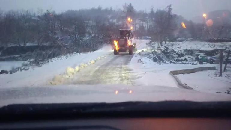 Osmaniye’de kar nedeniyle mahsur kalan vatandaşlar kurtarıldı