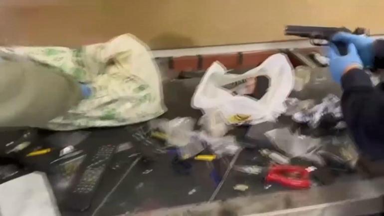 Ümraniyede ruhsatsız silah atölyesine operasyon