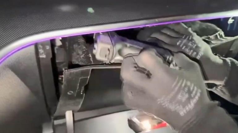 Ümraniyede ruhsatsız silah atölyesine operasyon