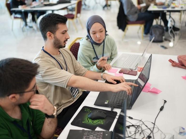 Bakan Uraloğlu: Güvenli internet abone sayısı 55 milyonu aştı