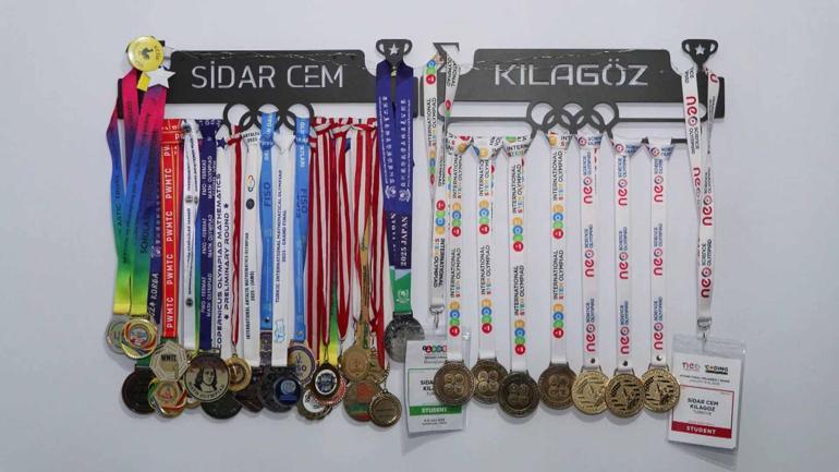 11 yaşındaki Sidar, Amerikadaki olimpiyatlarda matematikte dünya birincisi oldu