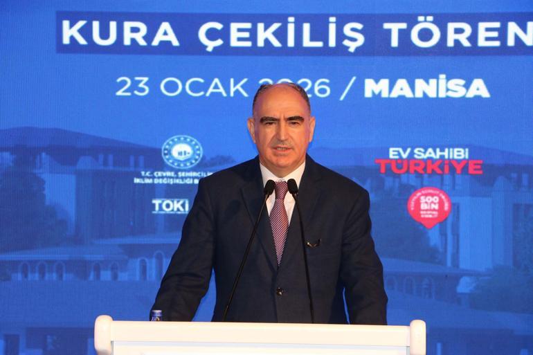 Bakan Bayraktar: Her vatandaşımızı ev sahibi yapana kadar mücadeleye devam edeceğiz