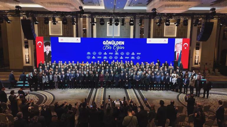 Vali Gül: 100 bin çocuğumuza sıcak yemek ulaştırmayı hedefliyoruz