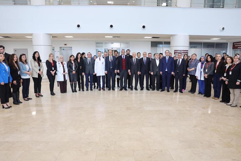 Bakan Memişoğlu, Esenyurtta yapımı tamamlanan hastaneyi ziyaret etti