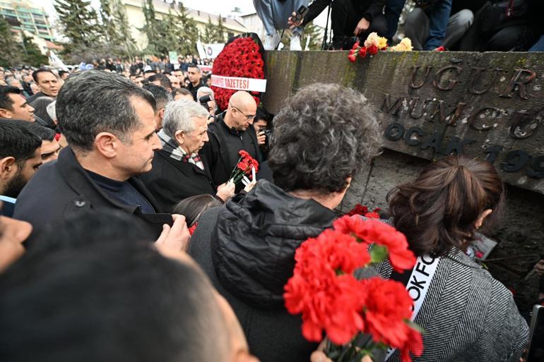 Gazeteci Uğur Mumcu, bombalı saldırıya uğradığı sokakta anıldı