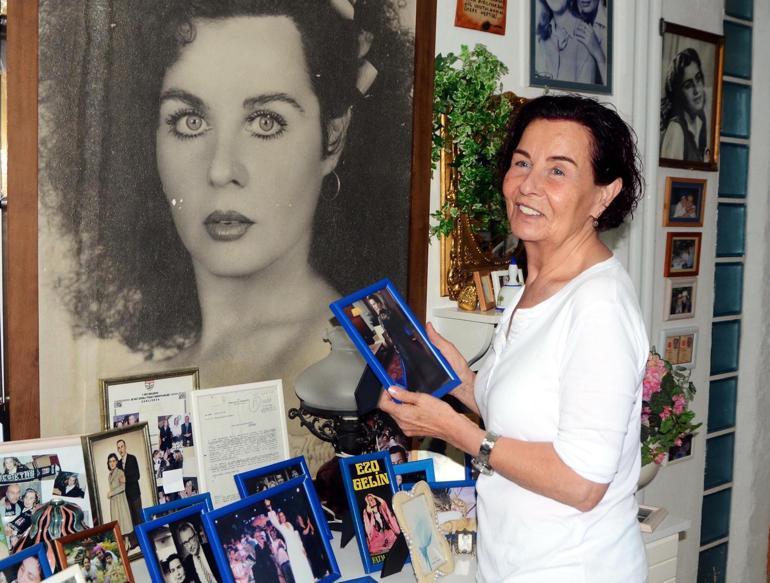 Fatma Girik, mezarı başında anıldı