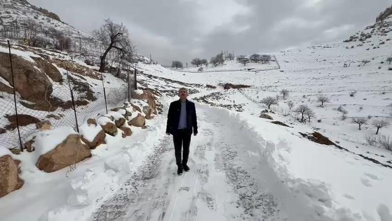 Yolu kapanan köydeki şehit ailesi için ekipler seferber oldu