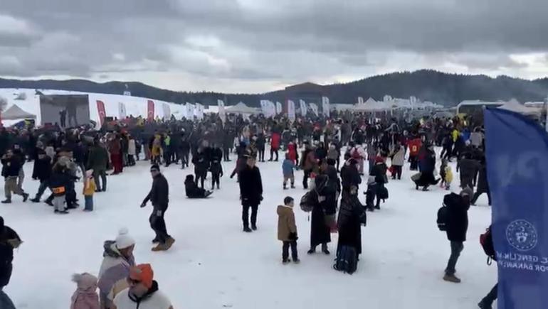 Keltepe Kayak Merkezi’nde hafta sonu yoğunluğu