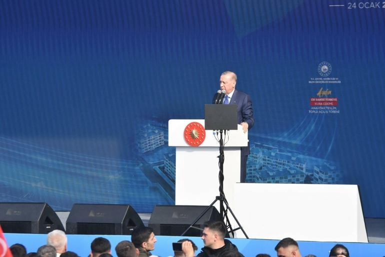 Cumhurbaşkanı Erdoğan: Ne emekli umurlarında ne maaş yerine harçlık verdikleri işçiler