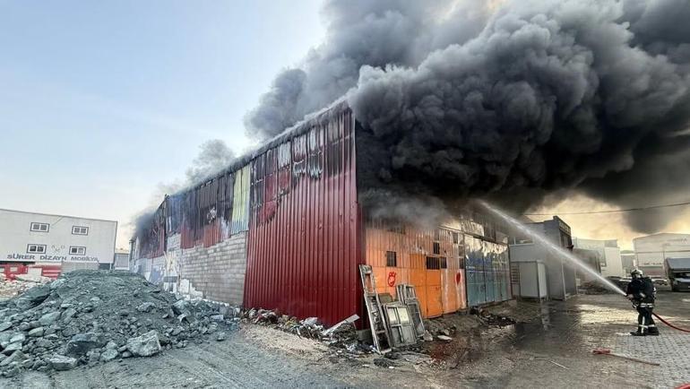 Hatayda mobilya atölyesinde yangın