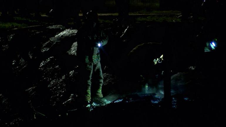 Küçükçekmece sahilde 2 tekne alev alev yandı