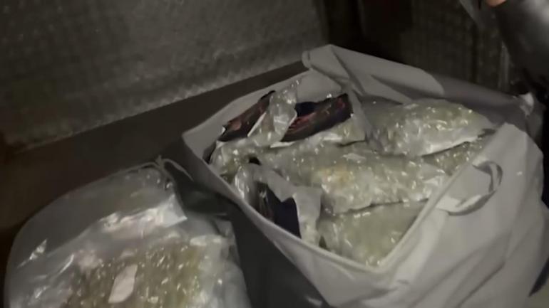 Sancaktepede operasyonda 83 kilo uyuşturucu ele geçirildi; 2 şüpheli tutuklandı