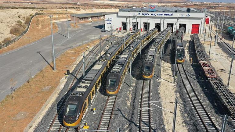 Bakan Uraloğlu: TÜRASAŞ vagon üretiminde yeni bir rekora imza attı