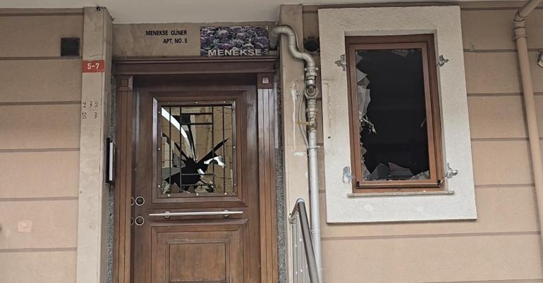 Ataşehirde 3 katlı binada doğal gaz patlaması; ortalık savaş alanına döndü