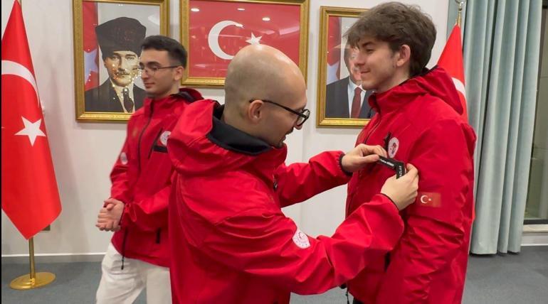 Bakan Kacır: Güney ve Kuzey Kutbu artık her ülkenin ve uluslararası gündemin en üst sıralarında yer alıyor