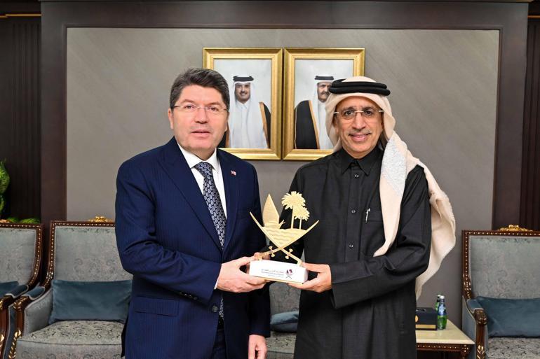 Bakan Tunç, Katar Başsavcısı Al Nuaimi ile bir araya geldi