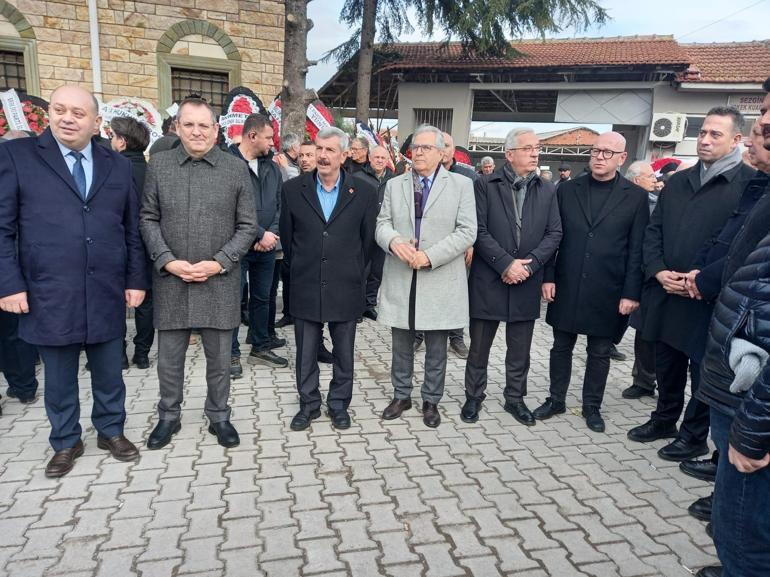 İYİ Partili Çömez’in annesi, son yolculuğuna uğurlandı